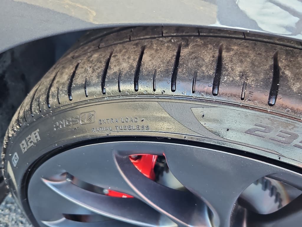 2023 Tesla Model 3 view 33
