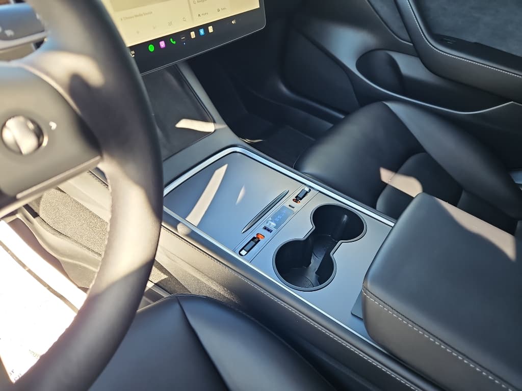 2023 Tesla Model 3 view 17