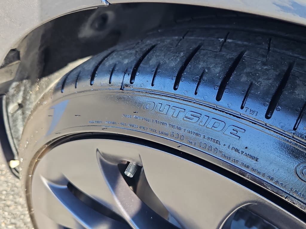 2023 Tesla Model 3 view 27