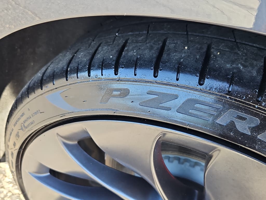 2023 Tesla Model 3 view 29