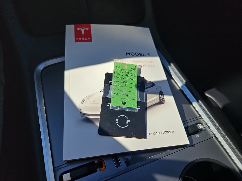 2023 Tesla Model 3 view 19