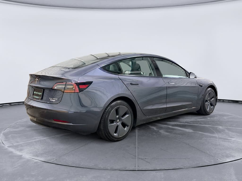 2023 Tesla Model 3 view 3