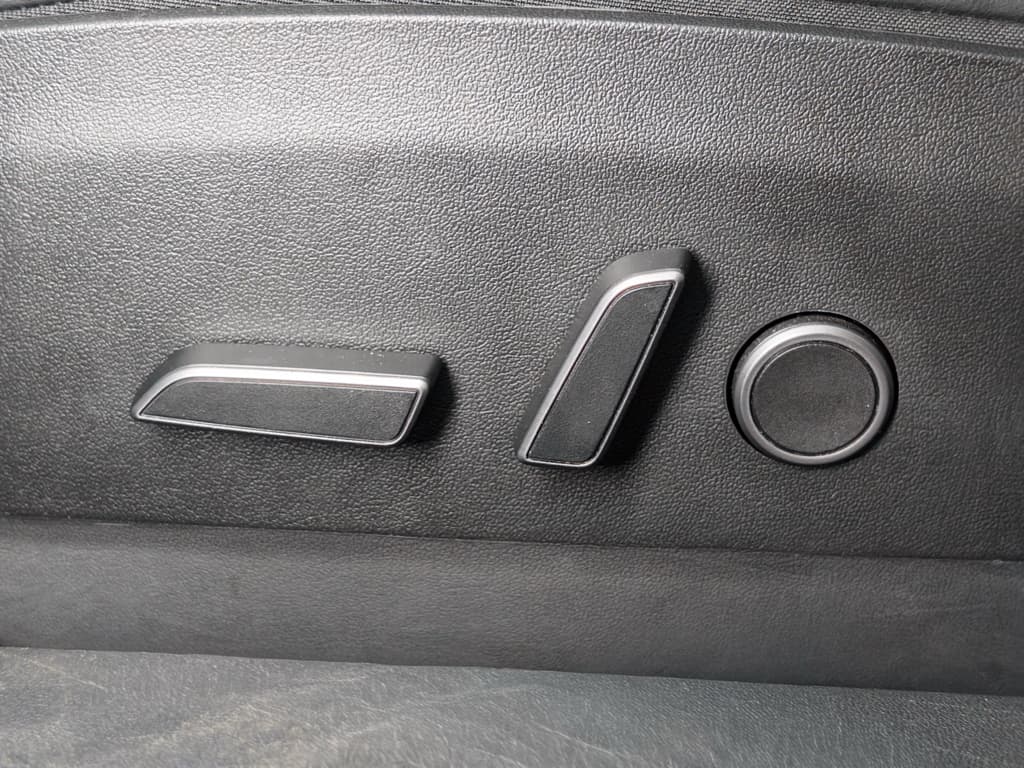 2023 Tesla Model 3 view 6