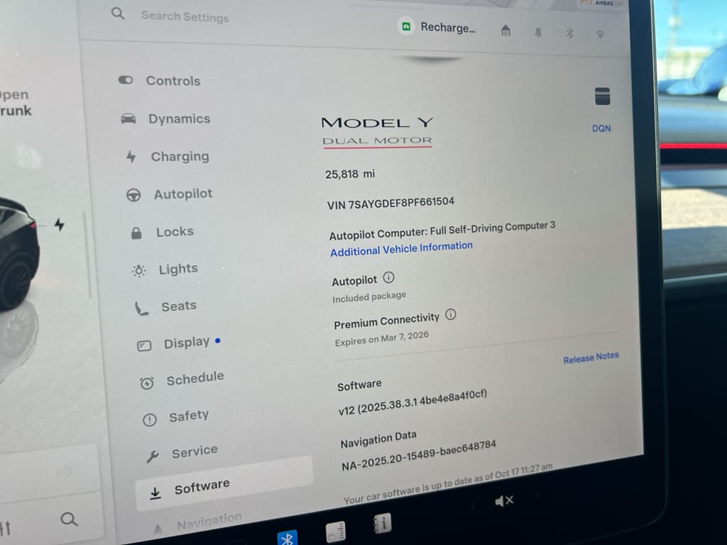 2023 Tesla Model Y view 11