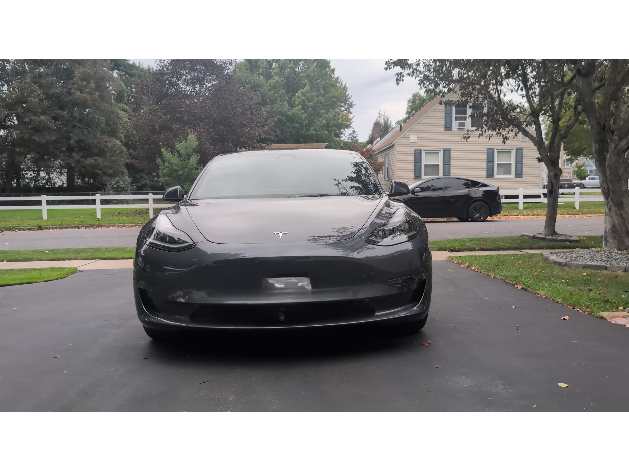 2023 Tesla Model 3 view 2