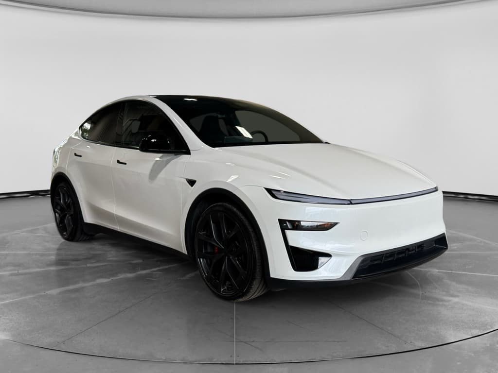 2026 Tesla Model Y view 4