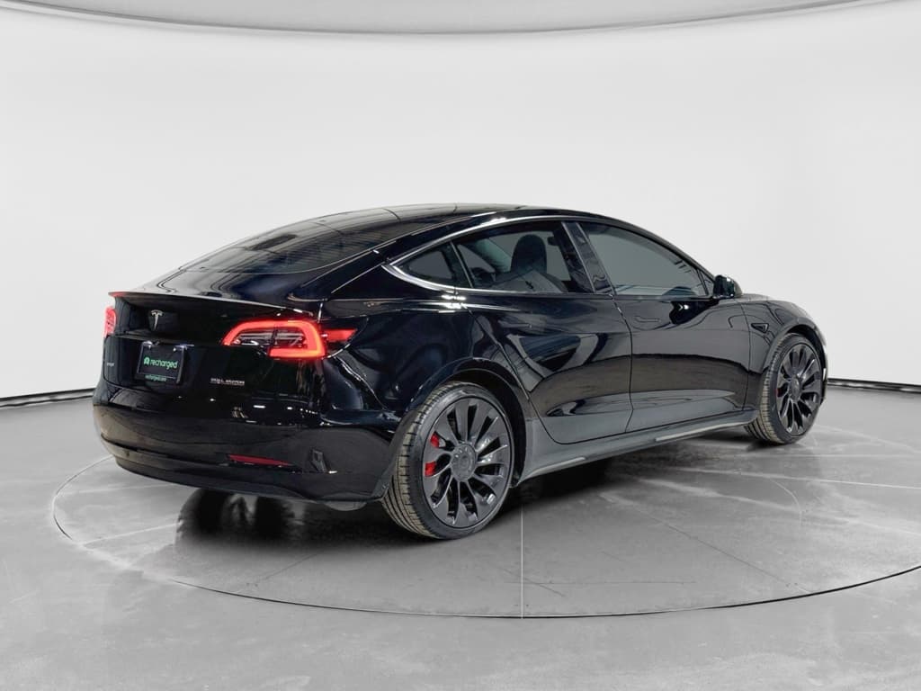 2023 Tesla Model 3 view 3