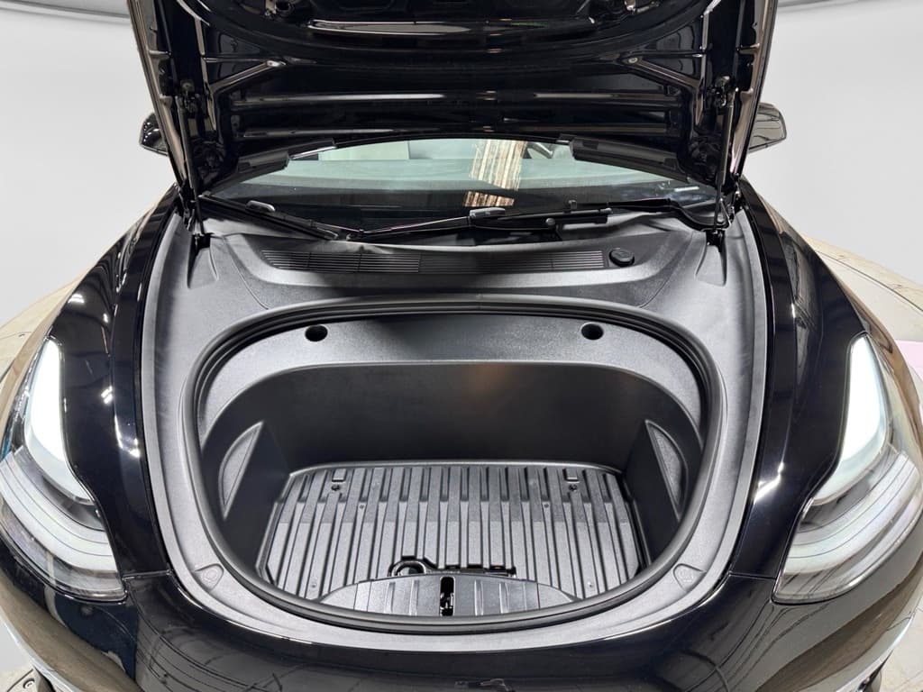 2023 Tesla Model 3 view 22