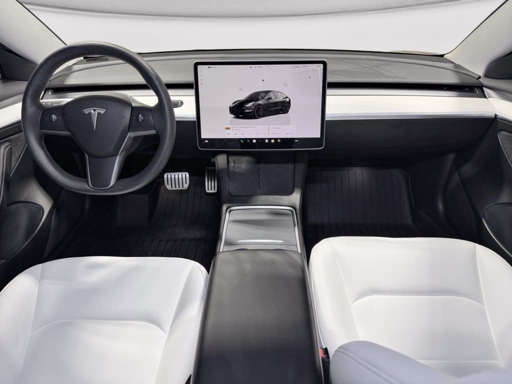 2023 Tesla Model 3 view 14