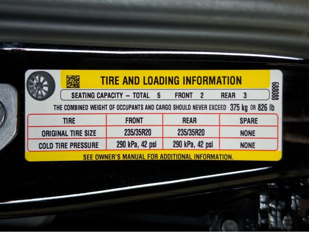 2023 Tesla Model 3 view 27