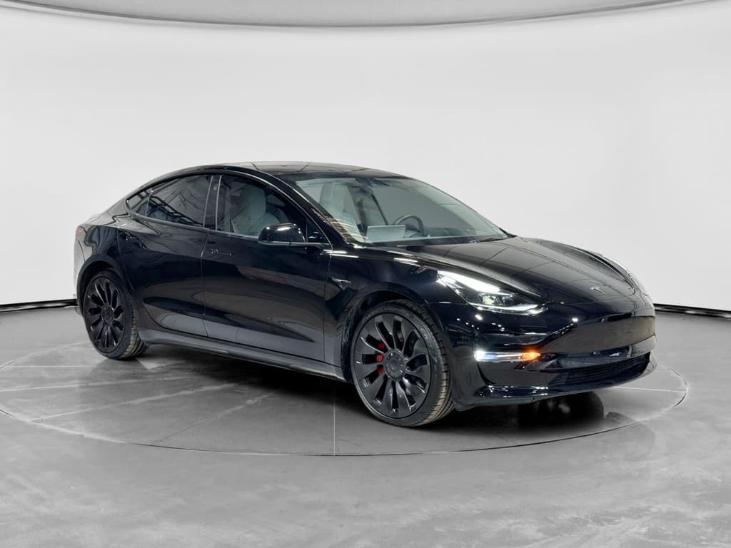 2023 Tesla Model 3 view 4