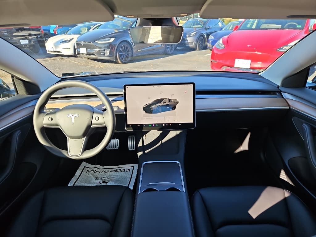 2023 Tesla Model 3 view 16