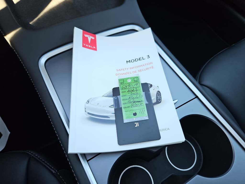 2023 Tesla Model 3 view 20