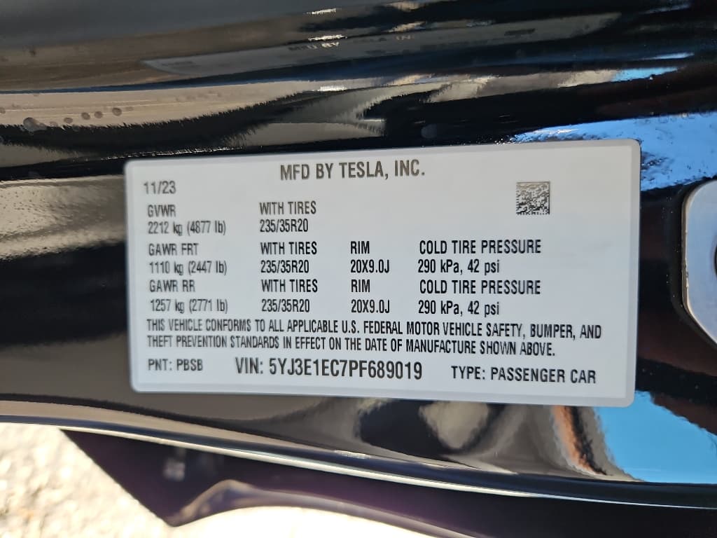 2023 Tesla Model 3 view 25