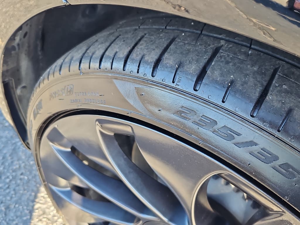 2023 Tesla Model 3 view 28