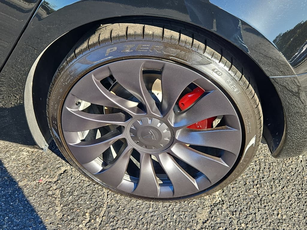 2023 Tesla Model 3 view 29