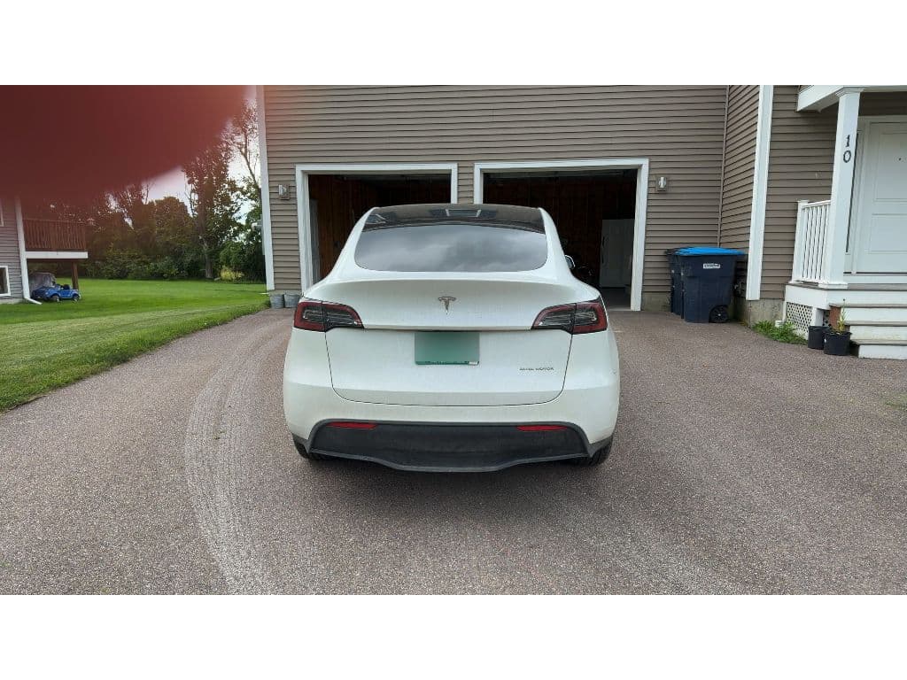 2023 Tesla Model Y view 5