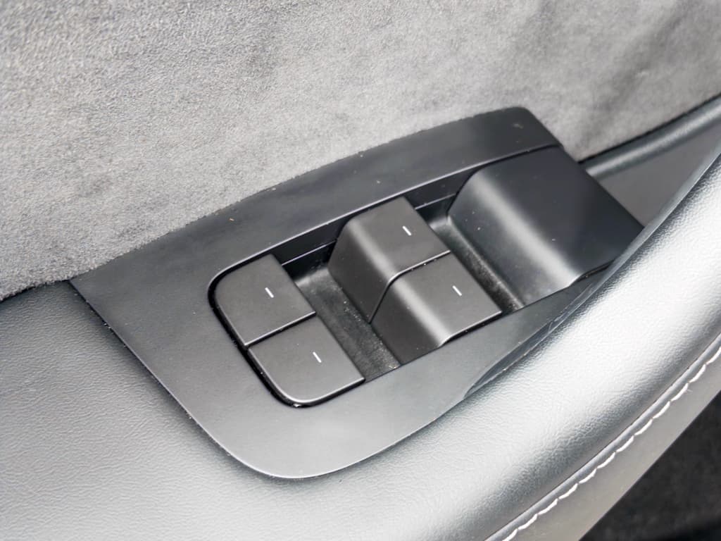 2023 Tesla Model Y view 7