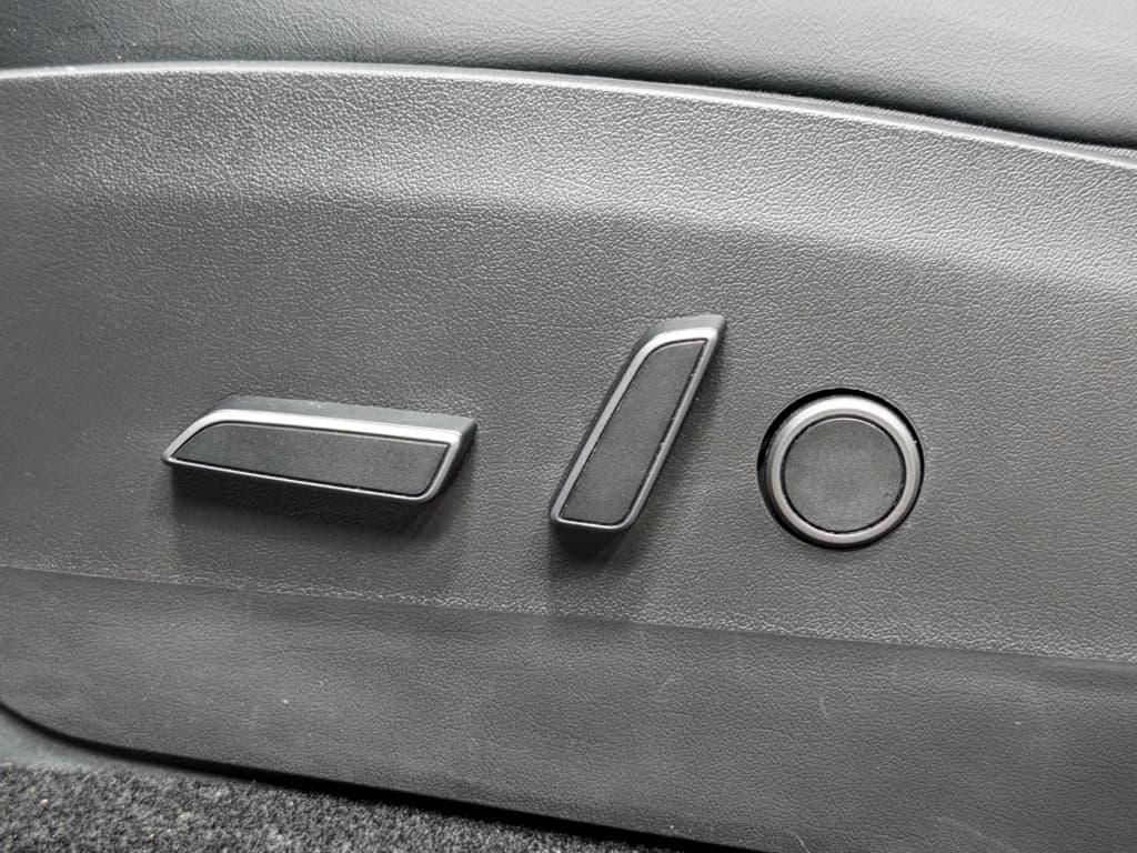 2023 Tesla Model Y view 6