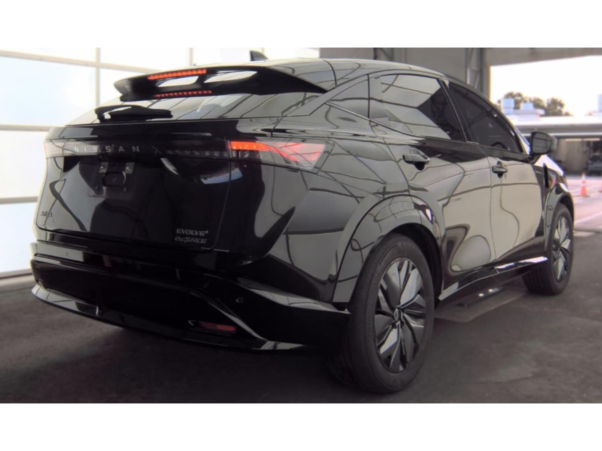 2024 Nissan Ariya view 3