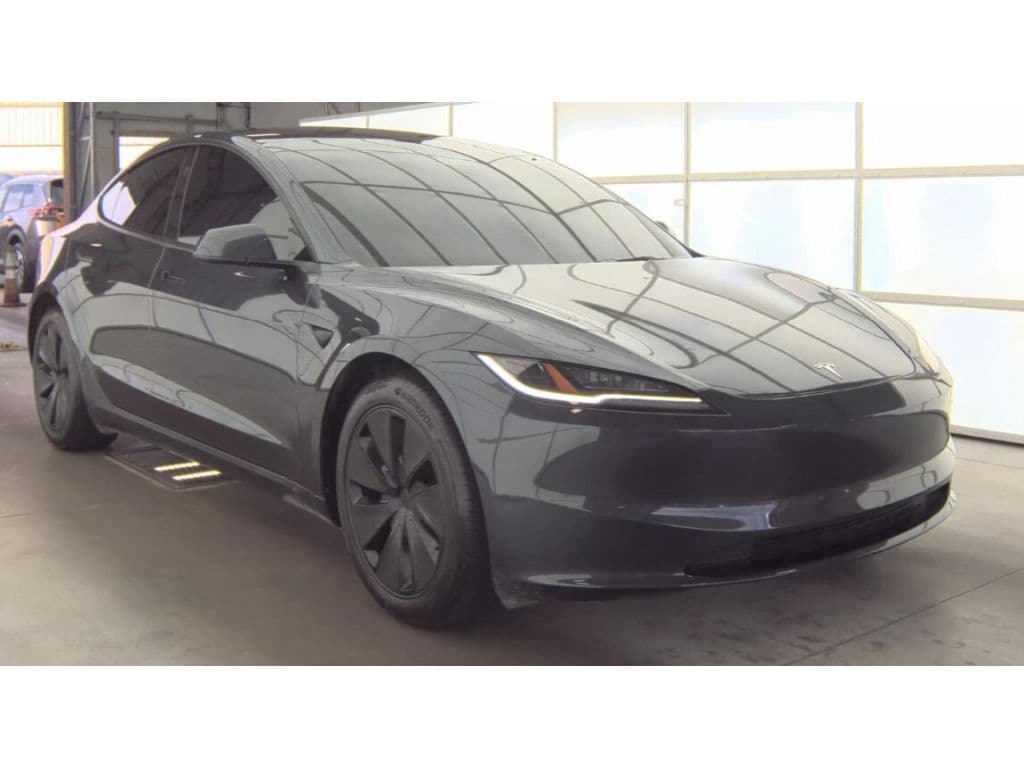 2024 Tesla Model 3 view 2