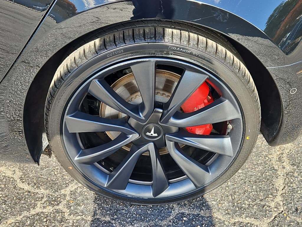 2020 Tesla Model 3 view 29