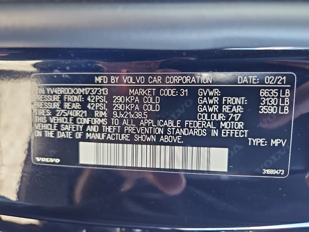 2021 Volvo XC90 view 28