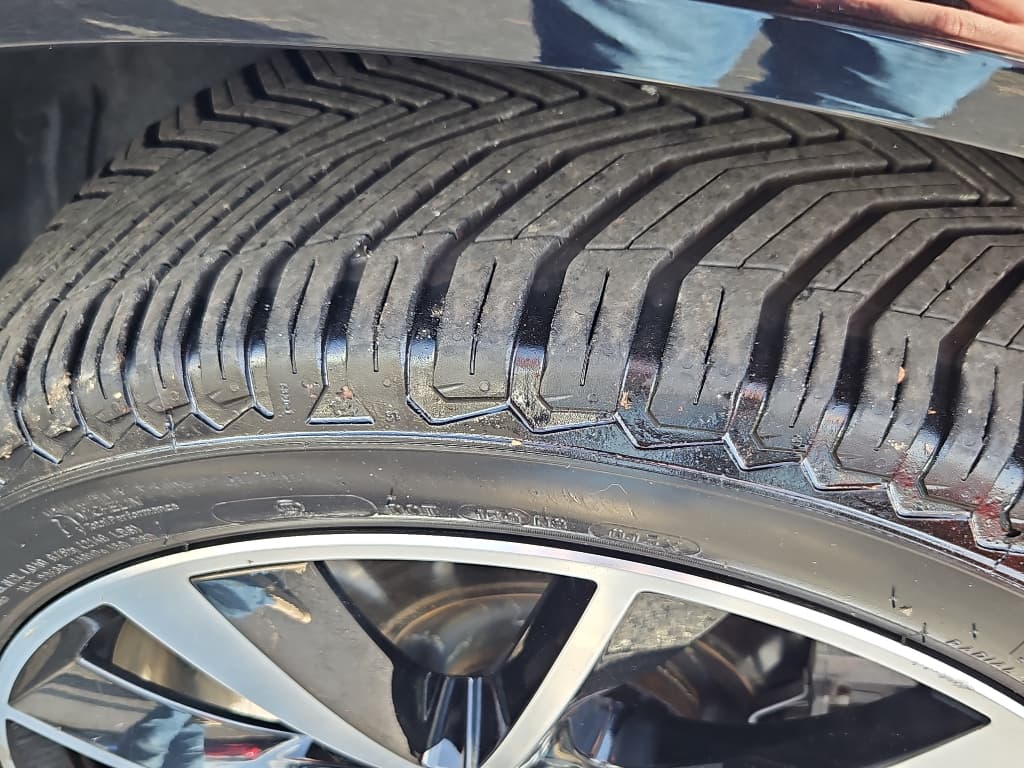 2021 Volvo XC90 view 37