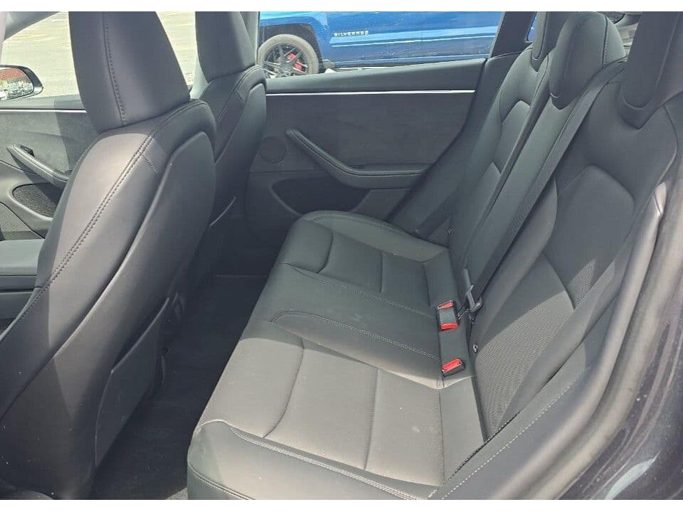 2024 Tesla Model 3 view 6