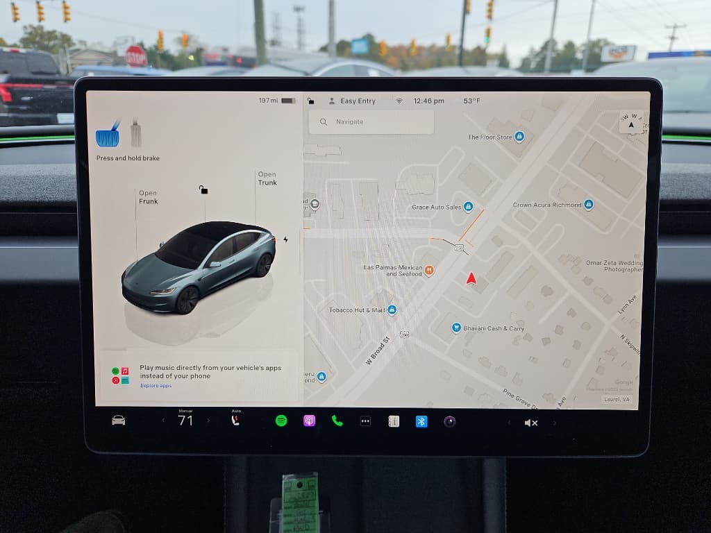 2024 Tesla Model 3 view 12