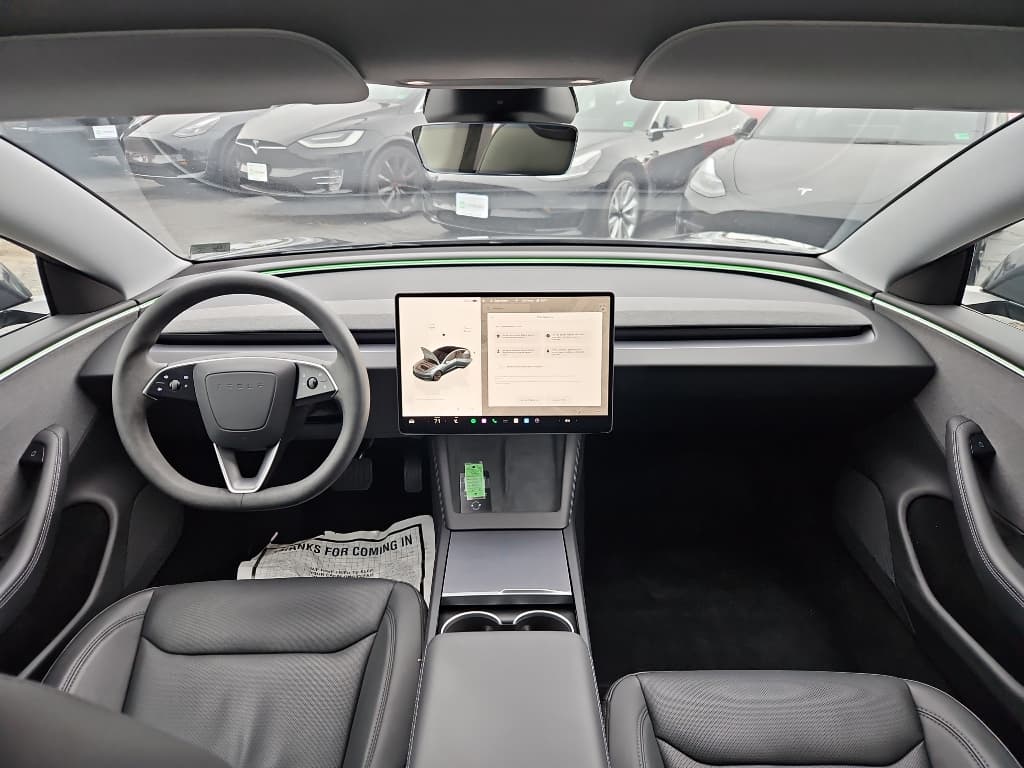 2024 Tesla Model 3 view 16