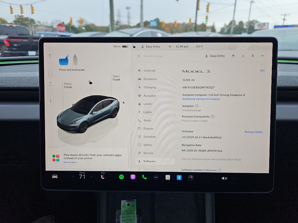 2024 Tesla Model 3 view 10