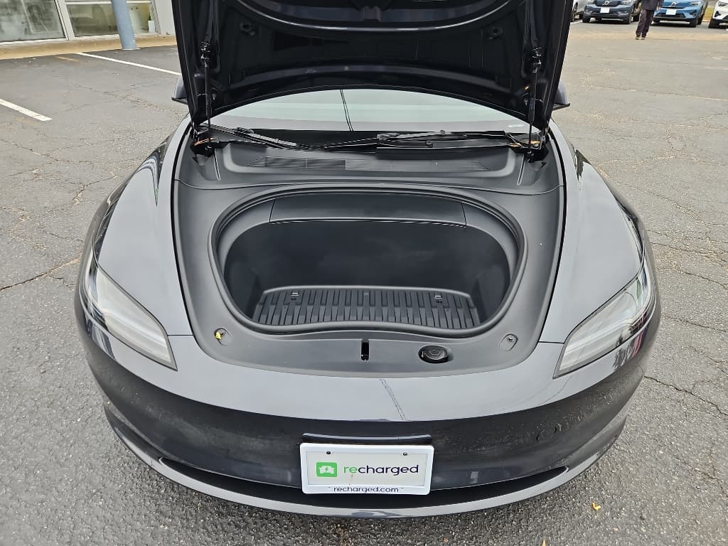 2024 Tesla Model 3 view 23