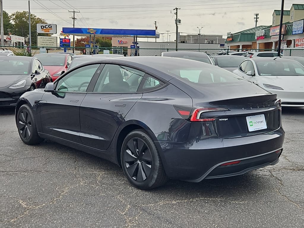 2024 Tesla Model 3 view 2
