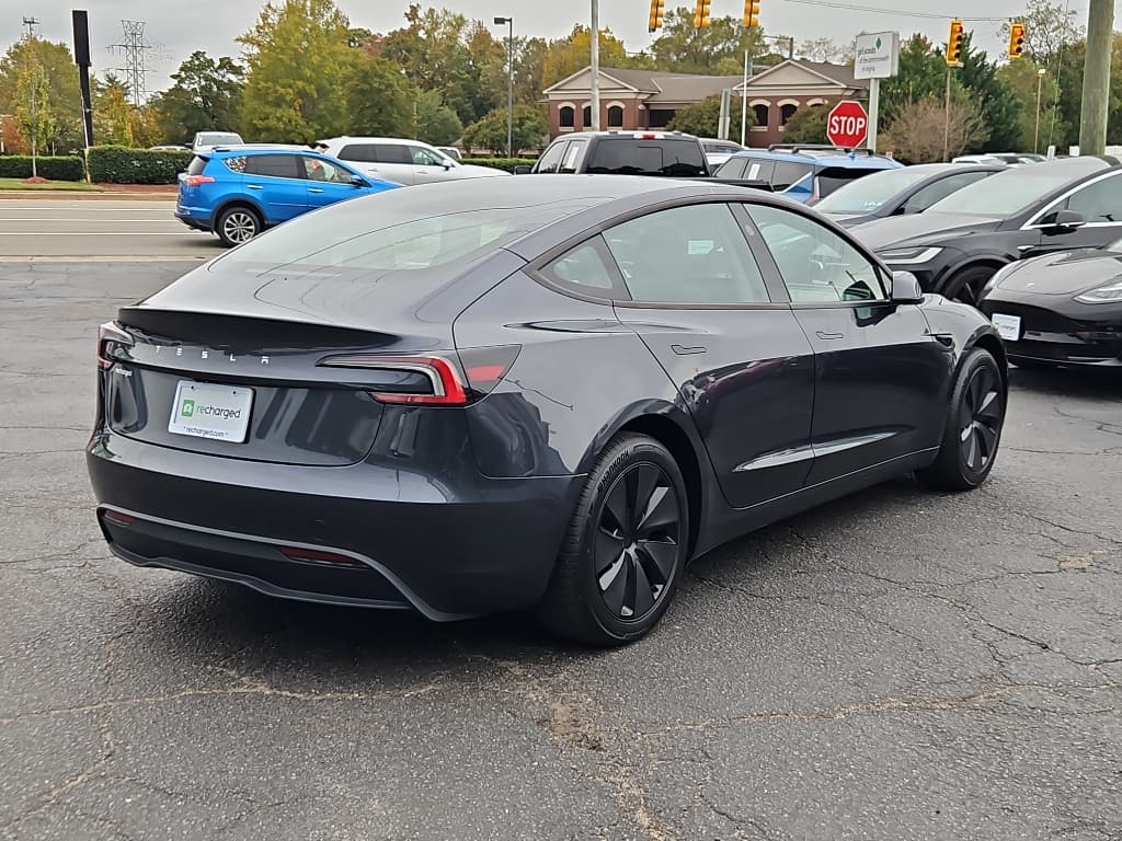 2024 Tesla Model 3 view 3
