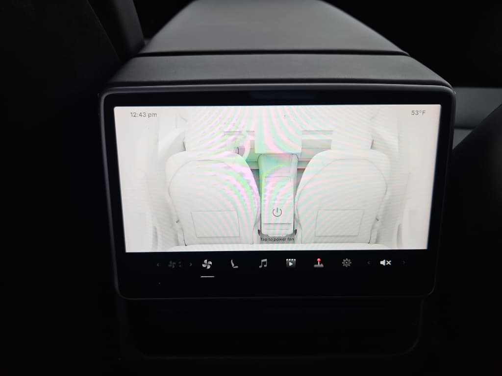2024 Tesla Model 3 view 21