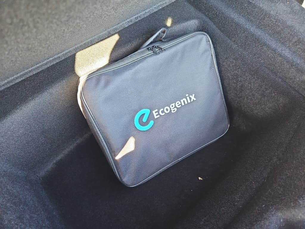 2024 Tesla Model 3 view 6