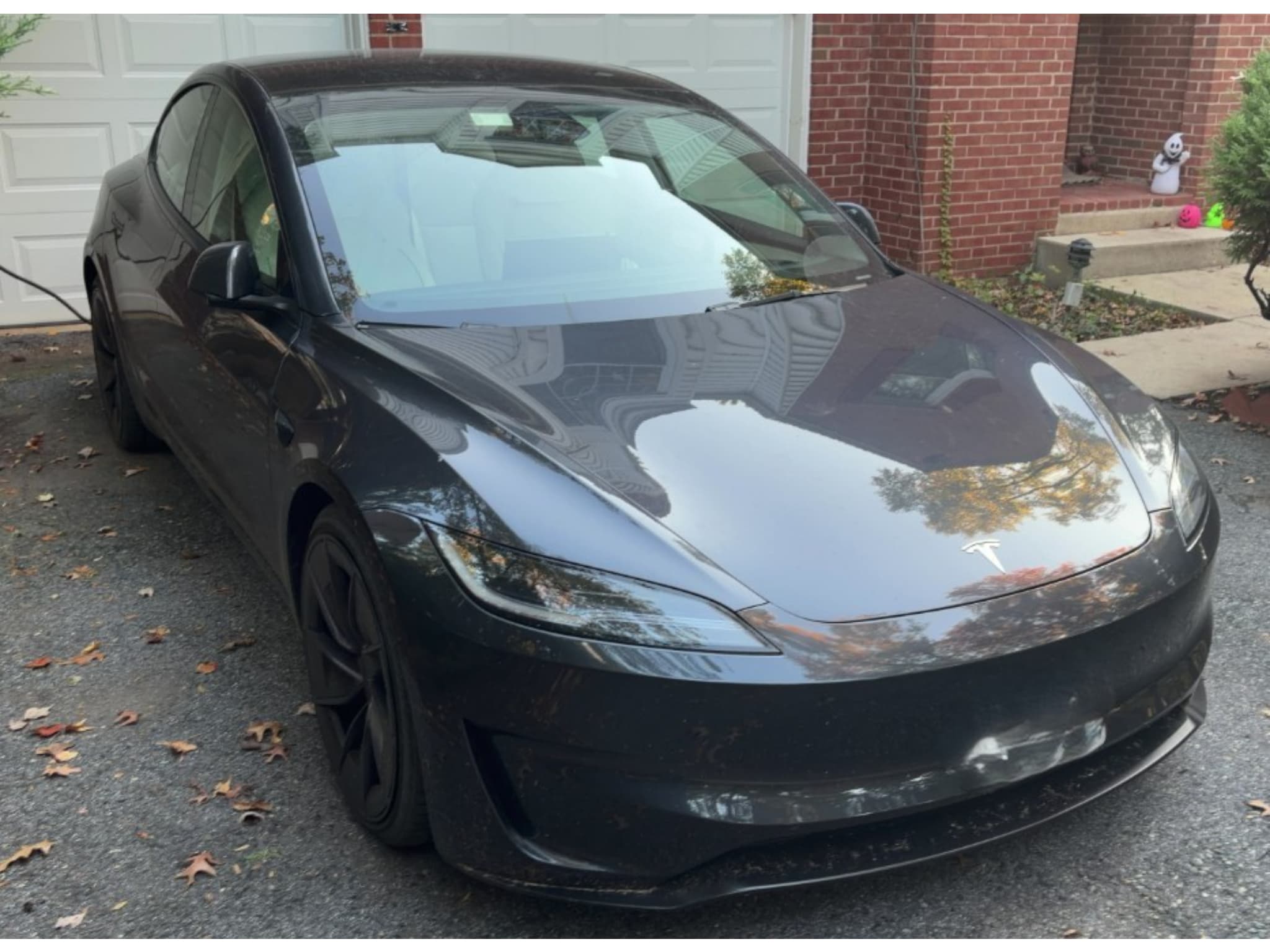 2024 Tesla Model 3 view 4