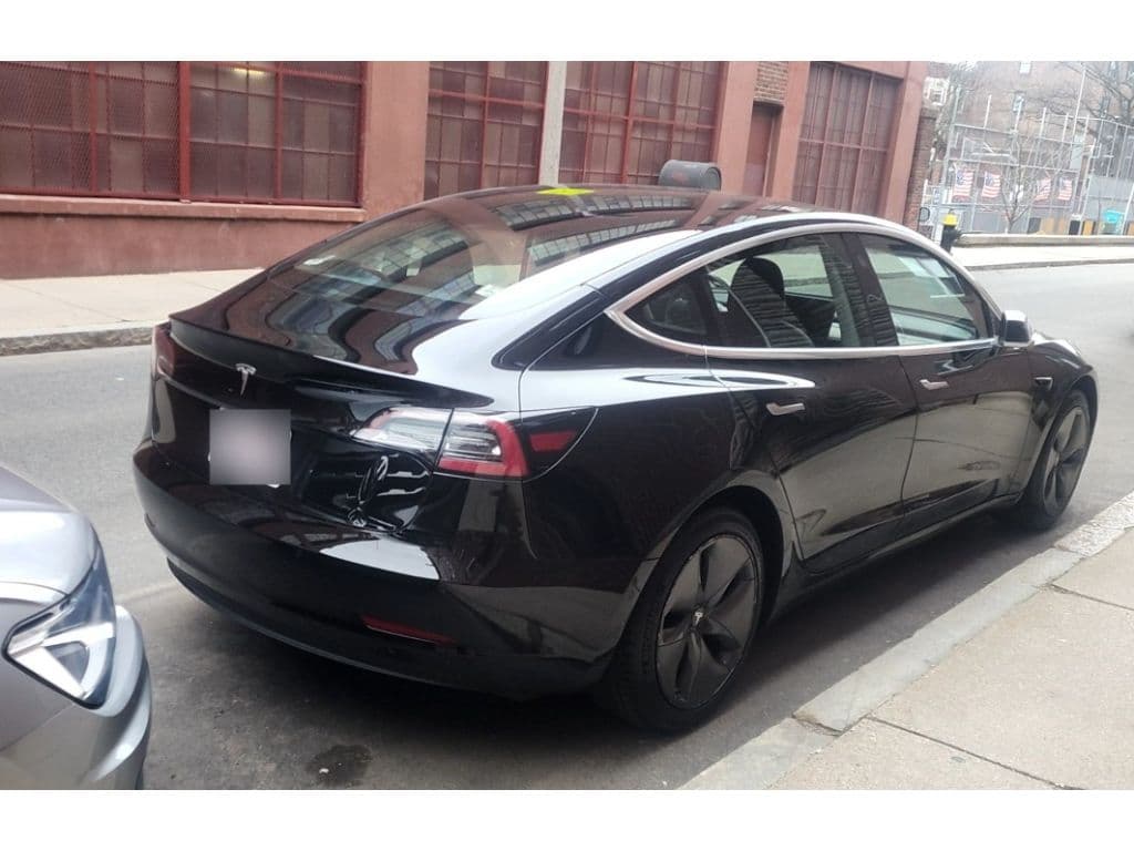2020 Tesla Model 3 view 3