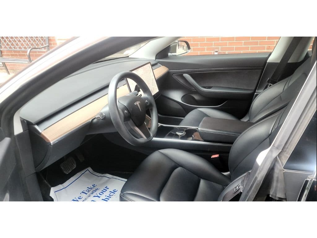 2020 Tesla Model 3 view 5