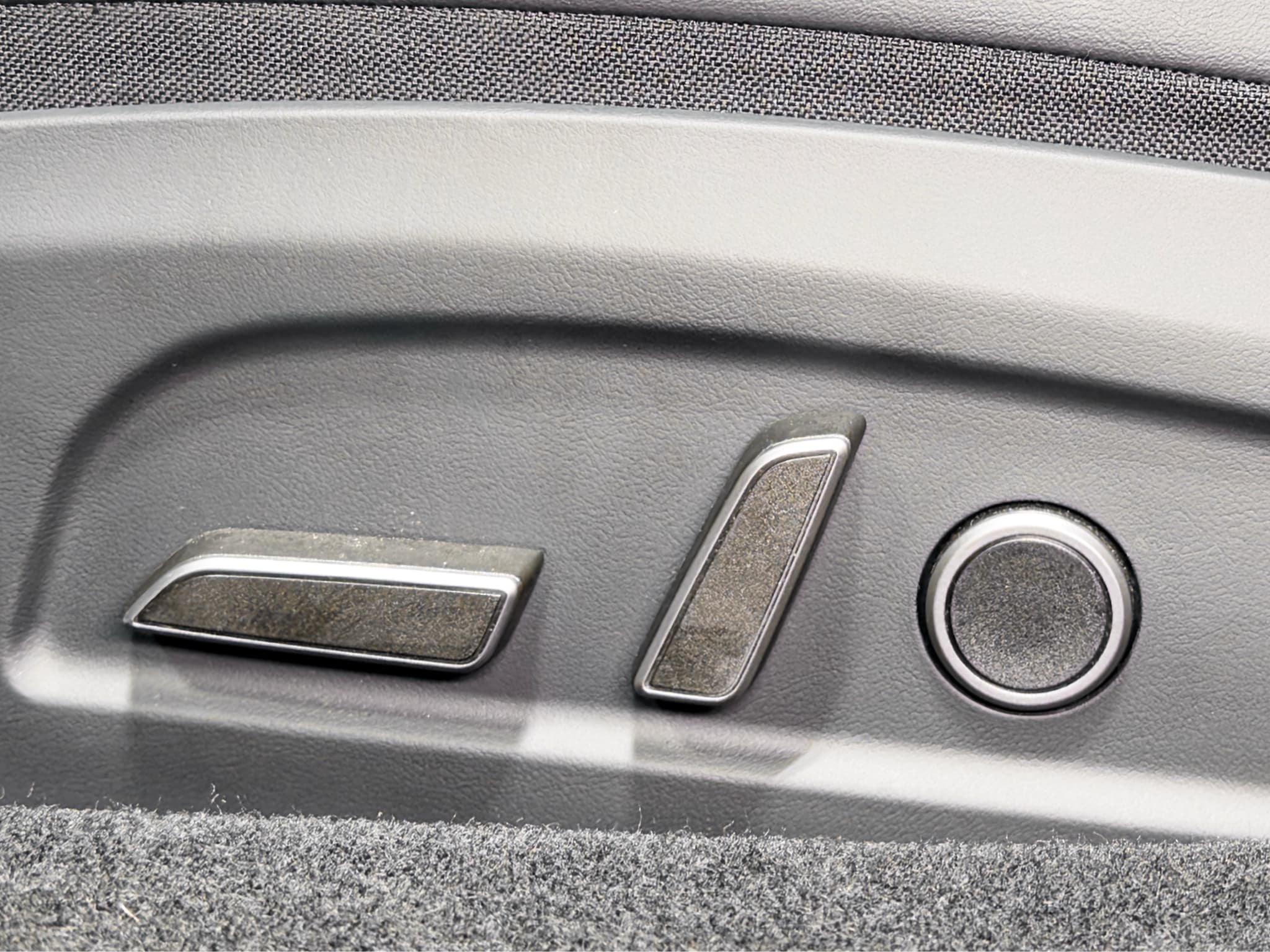 2024 Tesla Model 3 view 6