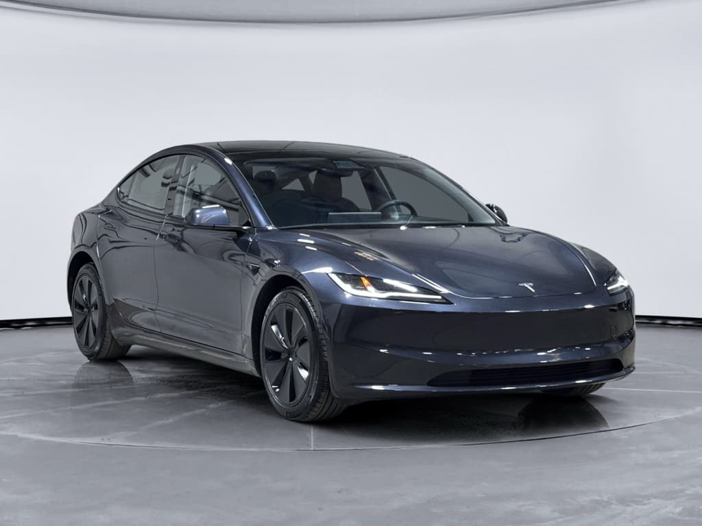 2024 Tesla Model 3 view 4