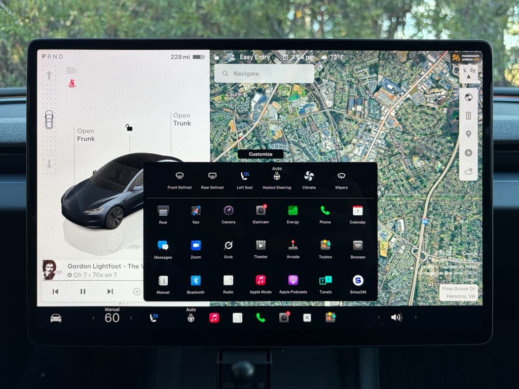 2024 Tesla Model 3 view 12