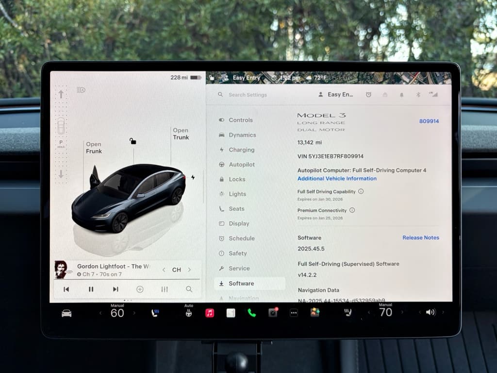 2024 Tesla Model 3 view 11