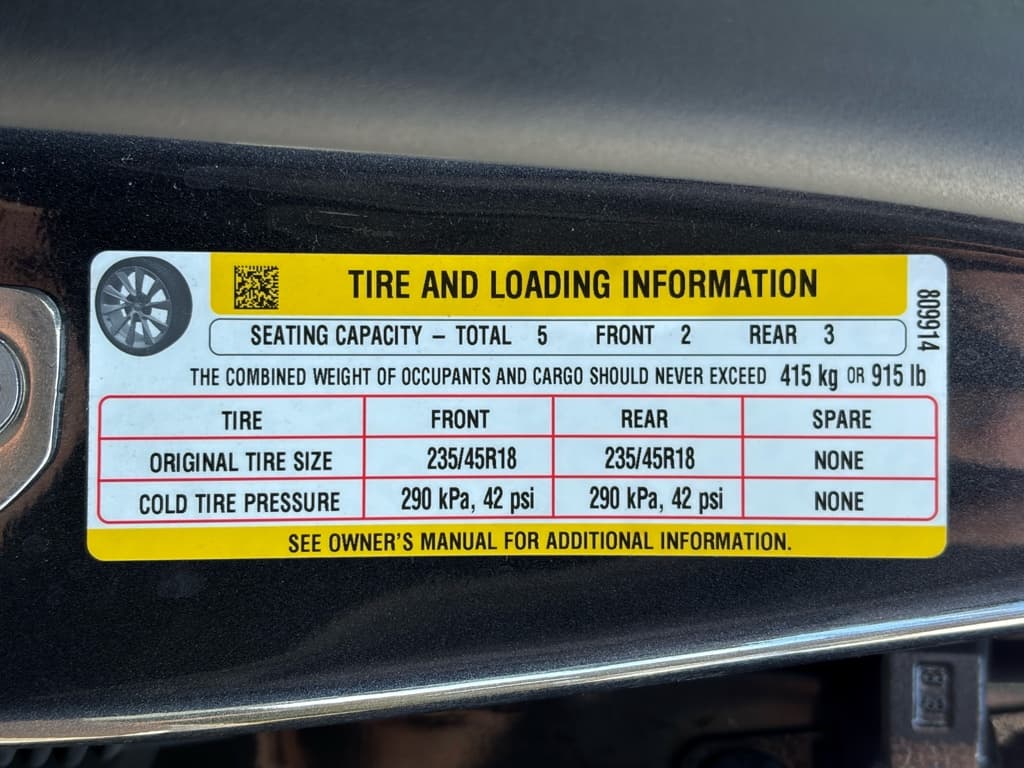 2024 Tesla Model 3 view 30