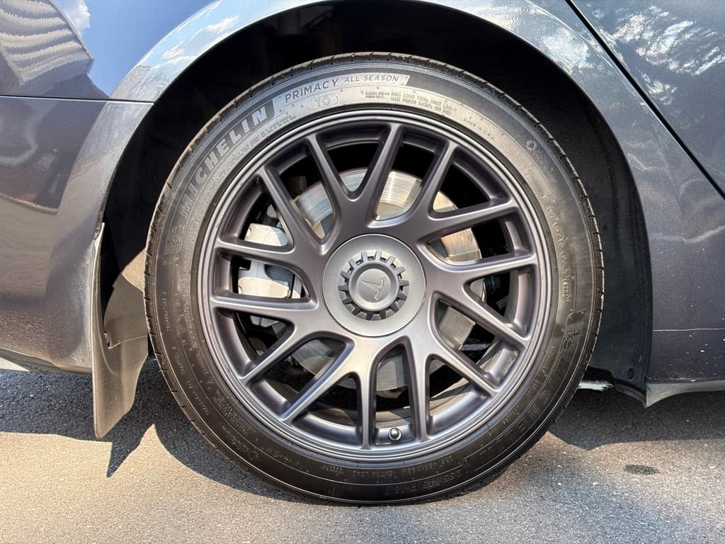 2024 Tesla Model 3 view 31