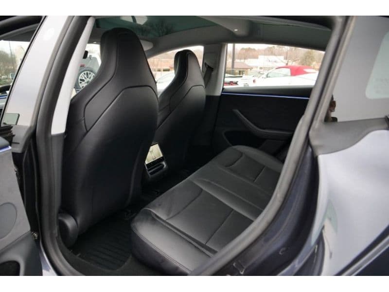 2024 Tesla Model 3 view 6