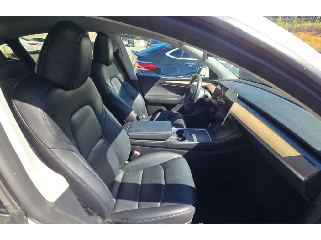 2023 Tesla Model Y view 6