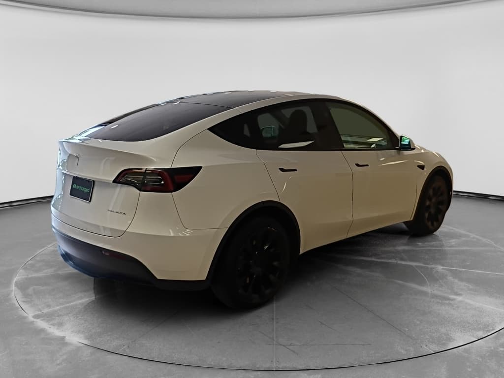 2023 Tesla Model Y view 3