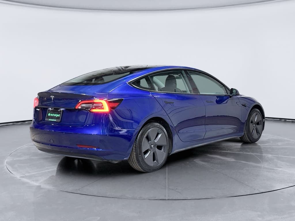 2021 Tesla Model 3 view 3